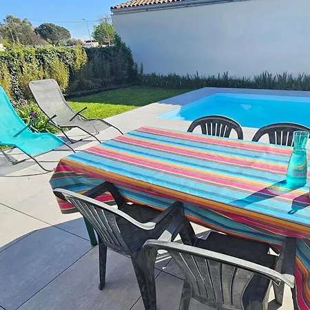 Maison Spacieuse Climatisee Avec Jardin 2 Pkg Et Piscine * Aucamville
