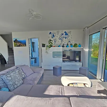 Maison Spacieuse Climatisee Avec Jardin 2 Pkg Et Piscine فيلة *